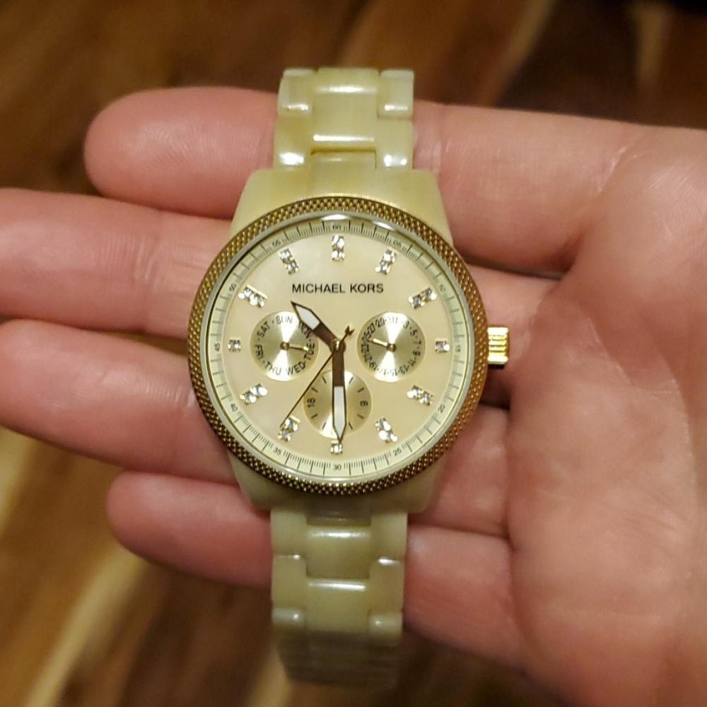 Michael Kors Ritz Horn watch